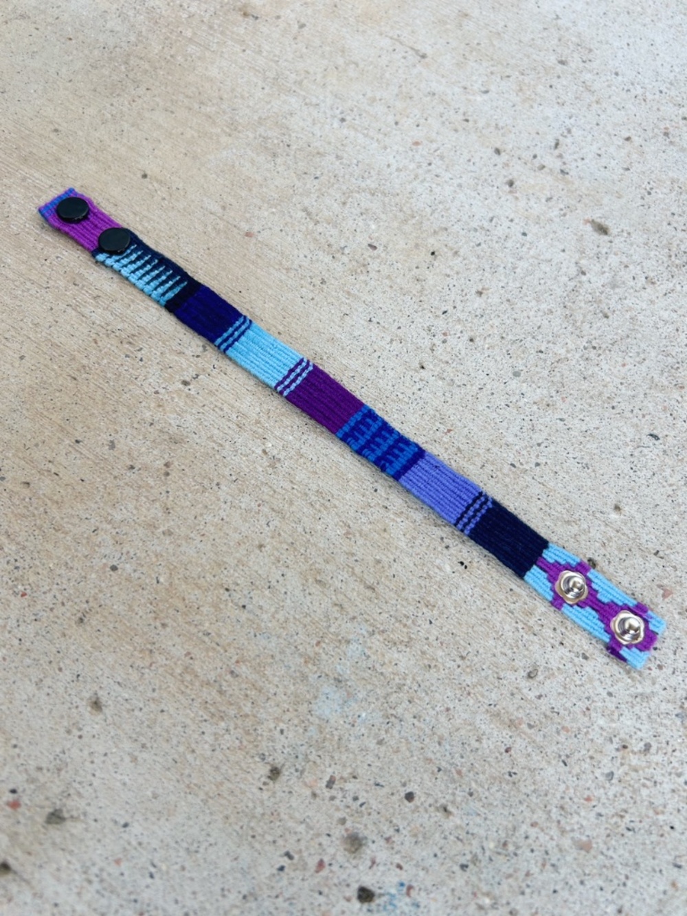 Mayan Hands Fair Trade Cinta Friendship Bracelet - Blue and Purple